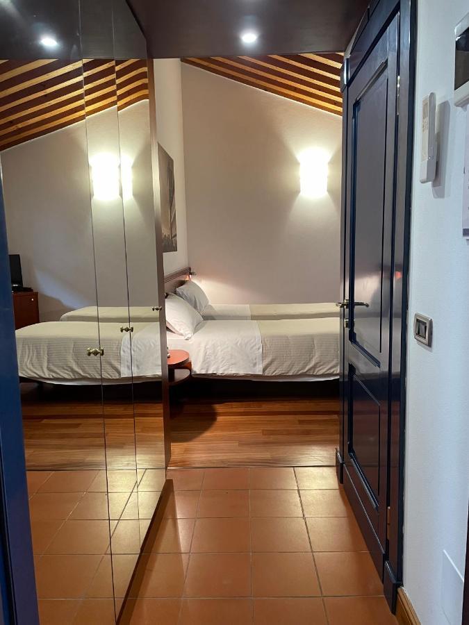 Boutique Rooms 3 0 Ferrara Exterior photo